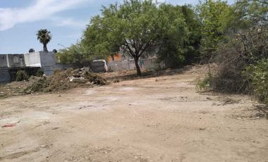 Excelente terreno comercial, en avenida Plutarco Elias Calles, Guadalupe