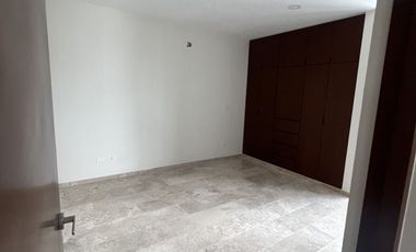Casa en Venta en Mérida, Varena, Cholul  ( L. 4 y 20)