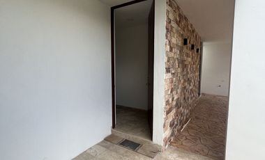 Casa en Venta en Mérida, Varena, Cholul  ( L. 4 y 20)