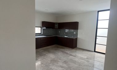 Casa en Venta en Mérida, Varena, Cholul  ( L. 4 y 20)