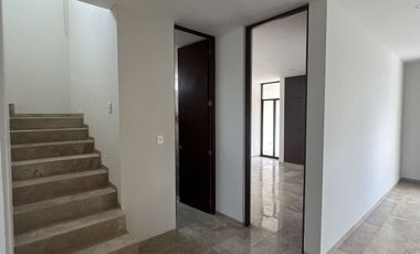 Casa en Venta en Mérida, Varena, Cholul  ( L. 4 y 20)