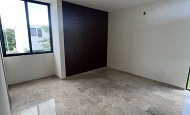 Casa en Venta en Mérida, Varena, Cholul  ( L.21)