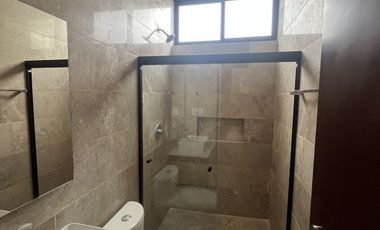 Casa en Venta en Mérida, Varena, Cholul  ( L.21)