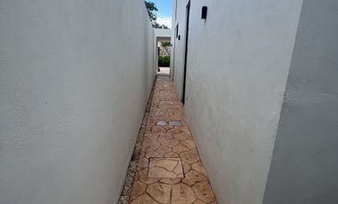 Casa en Venta en Mérida, Varena, Cholul  ( L.21)