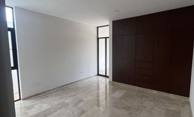 Casa en Venta en Mérida, Varena, Cholul  ( L.21)