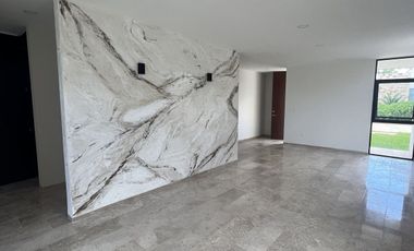 Casa en Venta en Mérida, Varena, Cholul  ( L.21)