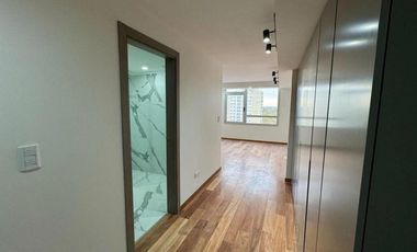 Piso 4 ambientes de CATEGORÍA
