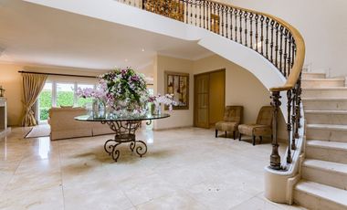 EN VENTA Casa en Bosques de las Lomas