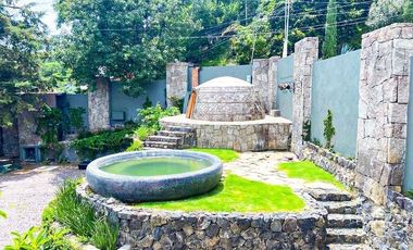 CASA EN VENTA EN VALLE DE BRAVO - RETREAT CENTER-VALLE IRIS