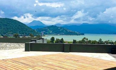 CASA EN VENTA EN VALLE DE BRAVO - RETREAT CENTER-VALLE IRIS