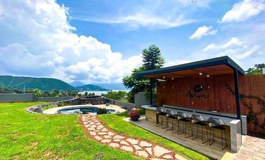 CASA EN VENTA EN VALLE DE BRAVO - RETREAT CENTER-VALLE IRIS