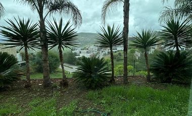 CASA RESIDENCIAL EN RENTA EN EL CLUB Y DENTRO DEL CAMPO DE GOLF TRES MARIAS