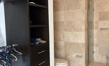 CASA RESIDENCIAL EN RENTA EN EL CLUB Y DENTRO DEL CAMPO DE GOLF TRES MARIAS