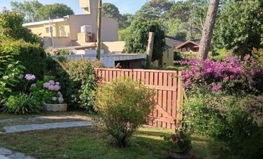 Casa en venta - 3 Dormitorios 2 Baños - Pinamar