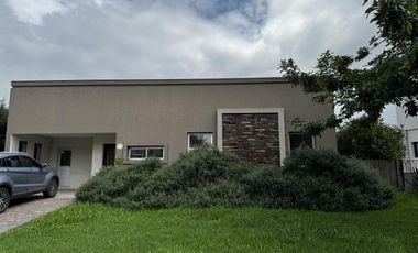ALQUILER Casa en Fincas de Hudson