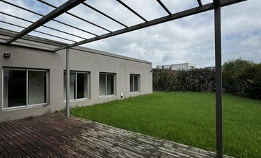 ALQUILER Casa en Fincas de Hudson