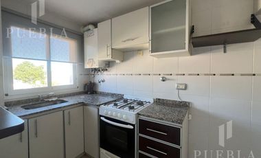 VENTA DEPTO 2 AMBIENTES AL FRENTE CON COCHERA - LOMAS DE ZAMORA
