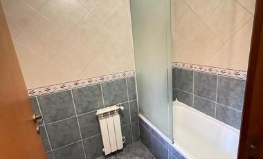 Casa de Una Planta 2119 m2 de terreno, 4 dormitorios Las Delicias
