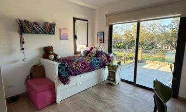 Casa 4 ambientes con pileta en alquiler - Guillermo E Hudson