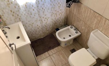 Casa tipo duplex en venta barrio Los Robles Monte Grande
