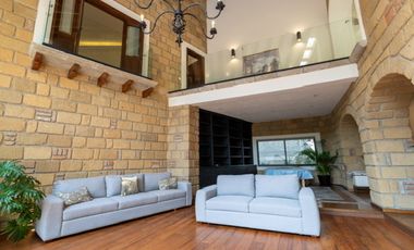 JARDINES DEL PEDREGAL CASA EN CONDOMINIO