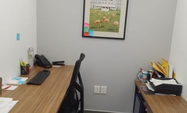 Excelente espacio de trabajo para una persona