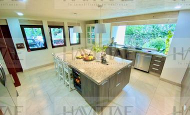 Casa Magnifica con Jardín  en Tenis San Francisco