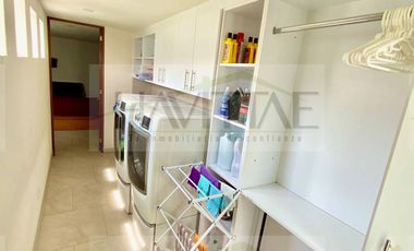 Casa Magnifica con Jardín  en Tenis San Francisco