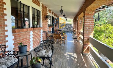 CASA DE CAMPO AMUEBLADA CON CABALLERIZAS EN  PRADERAS DEL POTRERO, HIDALGO