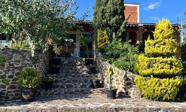 CASA DE CAMPO AMUEBLADA CON CABALLERIZAS EN  PRADERAS DEL POTRERO, HIDALGO