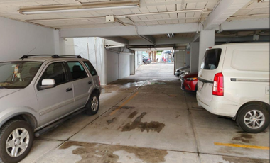 Edificio en venta para oficinas a 1.5 Km de la Alameda Hidalgo, Qro.