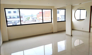 Edificio en venta para oficinas a 1.5 Km de la Alameda Hidalgo, Qro.