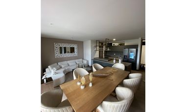 ARRIENDO HERMOSO APARTAMENTO AMOBLADO DE LUJO EN EL POBLADO