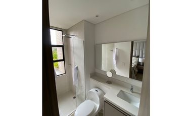 ARRIENDO HERMOSO APARTAMENTO AMOBLADO DE LUJO EN EL POBLADO