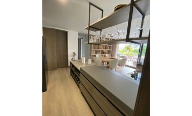 ARRIENDO HERMOSO APARTAMENTO AMOBLADO DE LUJO EN EL POBLADO