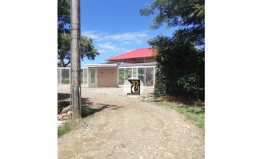 SE ARRIENDA CASA CAMPESTRE KM 2 VIA SIRIVANA