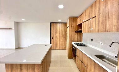 Apartaloft cerca a Laureles