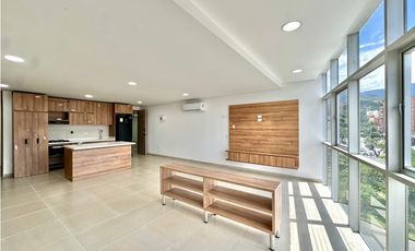 Apartaloft cerca a Laureles