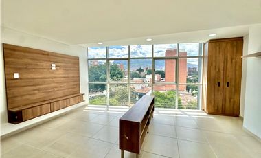 Apartaloft cerca a Laureles