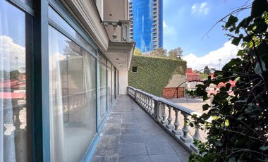CASA EN CONDOMINIO SOBRE PASEO DE LA  REFORMA PARA REMODELAR