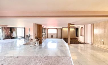 CASA EN CONDOMINIO SOBRE PASEO DE LA  REFORMA PARA REMODELAR