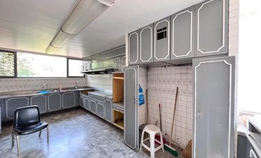 CASA EN CONDOMINIO SOBRE PASEO DE LA  REFORMA PARA REMODELAR