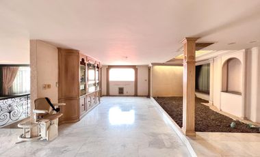 CASA EN CONDOMINIO SOBRE PASEO DE LA  REFORMA PARA REMODELAR