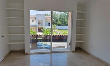 Casa en  venta en Paraiso Country Club, Emiliano Zapata