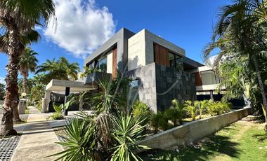 Casa en Venta en Cancun, Villa Magna