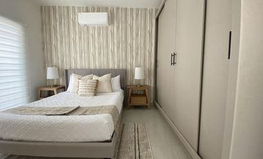 Casa en Playa del Carmen con jardín, estudio y 3 estacionamientos | $2.9 MDP