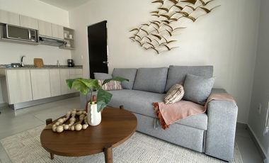 Casa en Playa del Carmen con jardín, estudio y 3 estacionamientos | $2.9 MDP