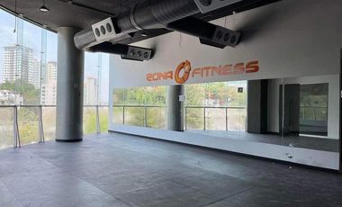 RENTA LOCAL COMERCIAL EN SANTA FE IDEAL PARA GYM