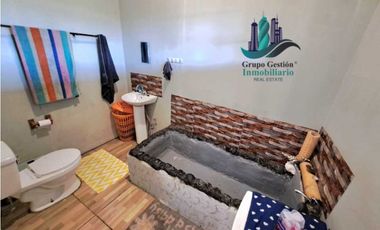 VENDO DOS CASAS DE CAMPO PARA UNA SOLA FAMILIA