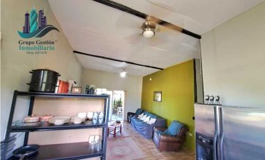 VENDO DOS CASAS DE CAMPO PARA UNA SOLA FAMILIA